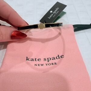 Kate Spade Black and Gold Heart Bangle
